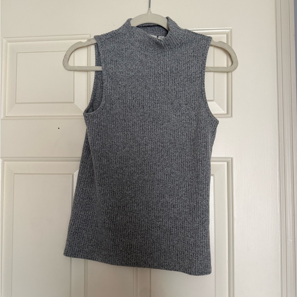 GAP Ribbed Tank Top